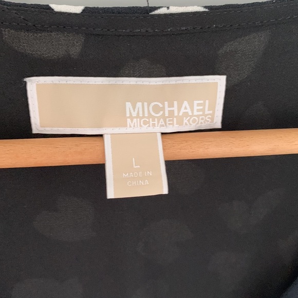 MK button shirt dress - Picture 7 of 9